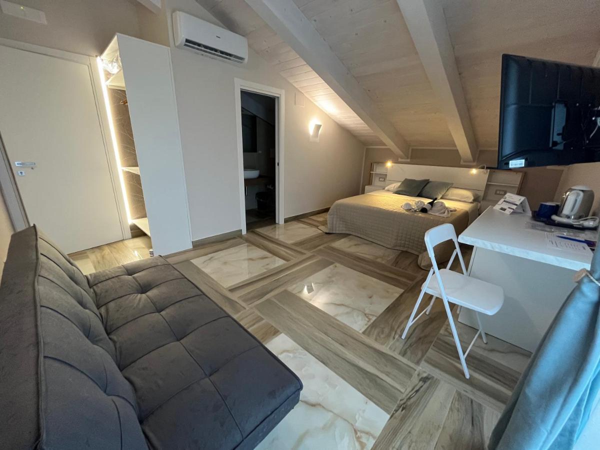 아그로폴리 A La Puesta Del Sol B&B 외부 사진